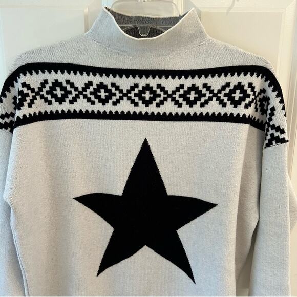 Tahari Star Nordic Sweater Size Large - Picture 3 of 8
